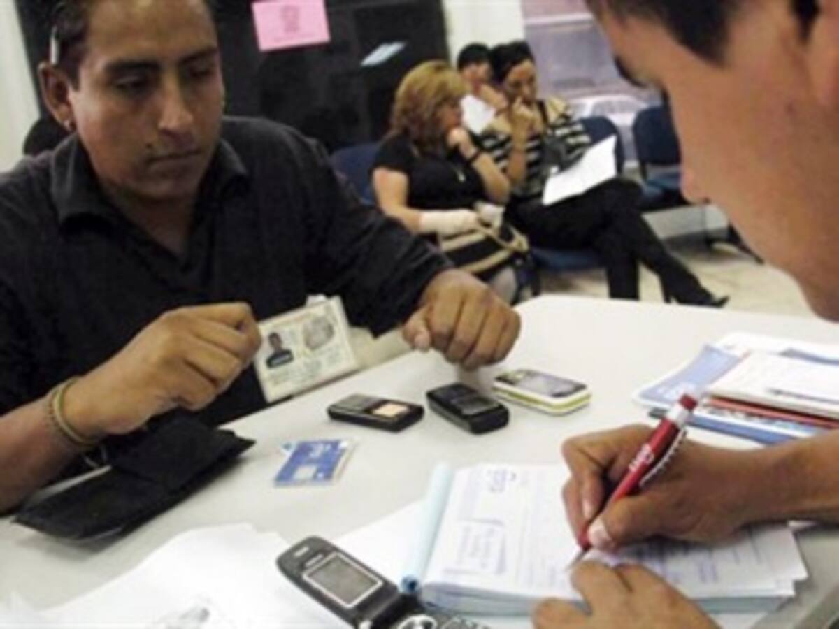Amplían el plazo para el registro de celulares prepago