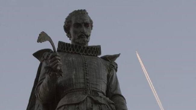 Estatua de Cervantes en Alcalá de Henares (Madrid) en una fotografía de marzo de 2014. Foto: Agencia Reuters/Sergio Pérez