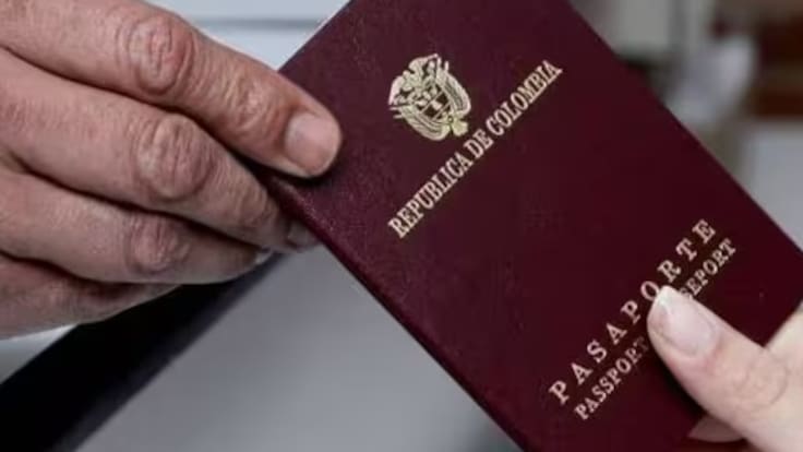 ¿Podría haber “contratación a dedo” para expedir pasaportes en Colombia? Congresistas responden