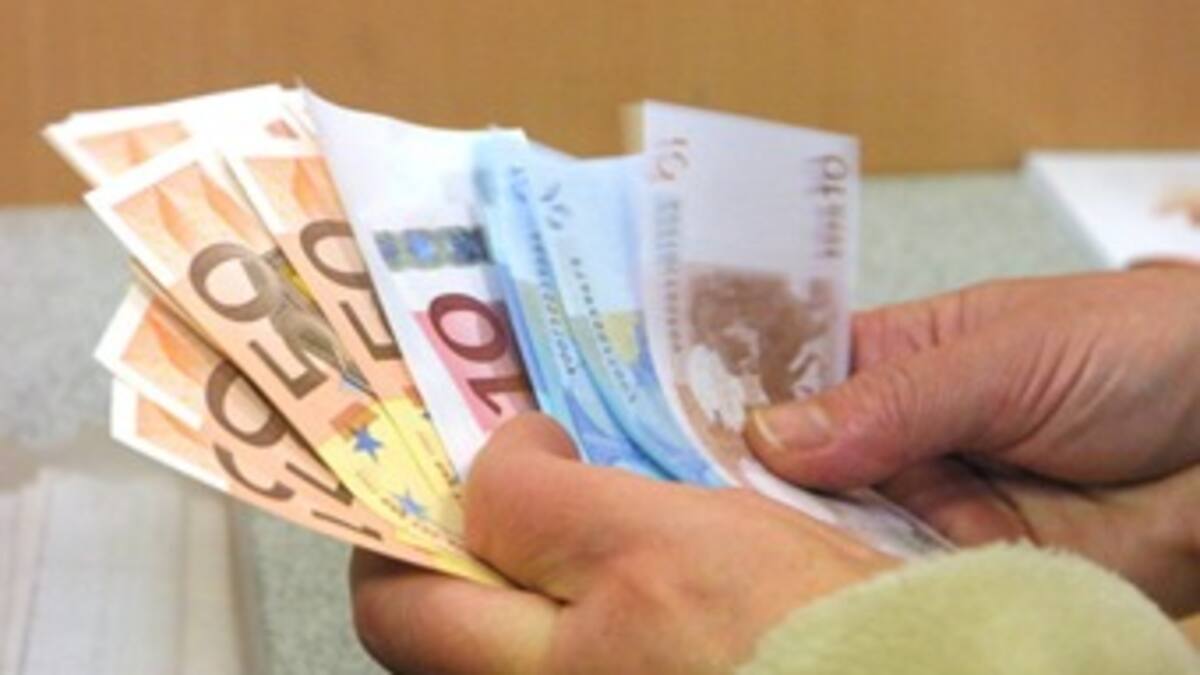 En Indonesia pagan el salario a las esposas para que ellos no tengan amantes