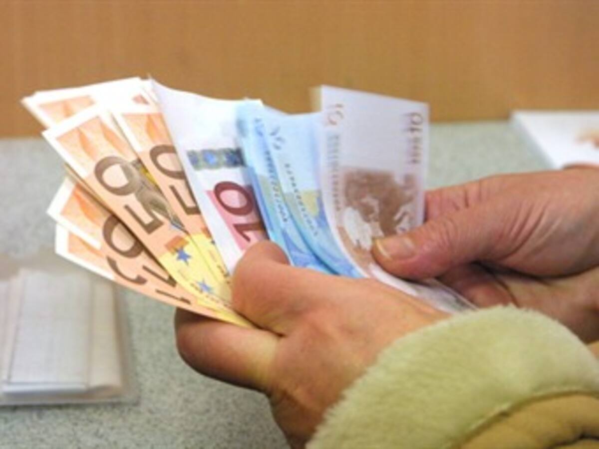 En Indonesia pagan el salario a las esposas para que ellos no tengan amantes