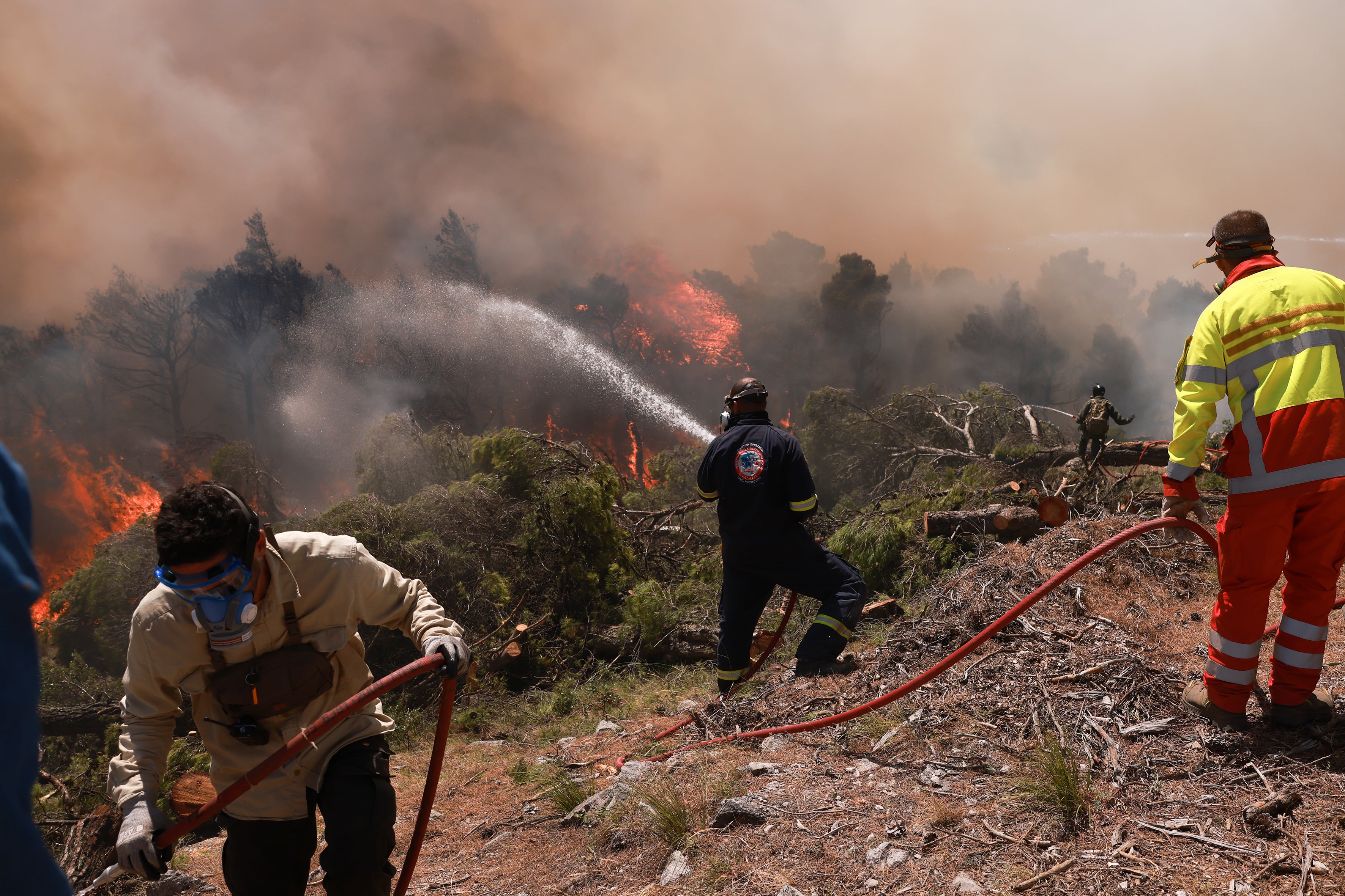 Lucha contra los incendios en Grecia.
(Foto: Costas Baltas/Anadolu via Getty Images)