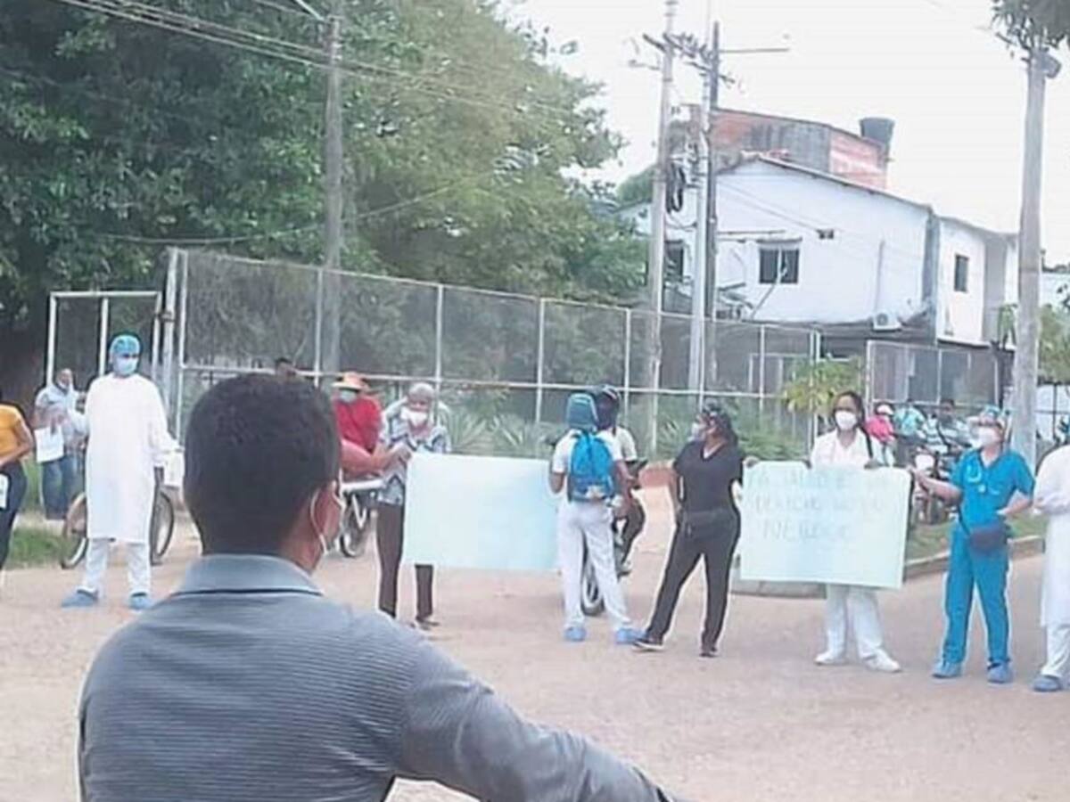 Personal de la salud en el sur del Magdalena exigen el pago de salarios