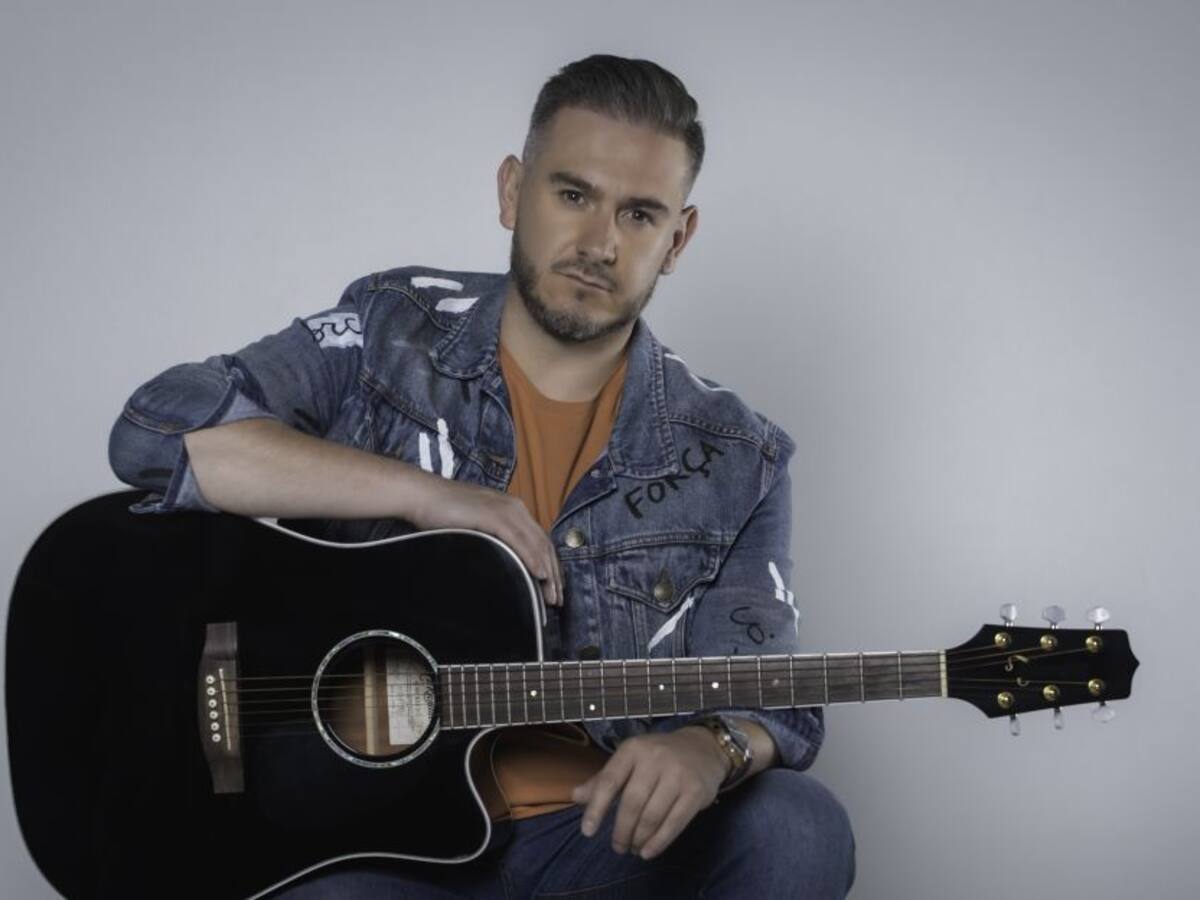 Ante la decepción amorosa Nico Ruíz canta “Que viva la tusa”