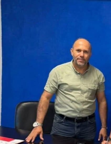 Renato Solano Osorio, subdirector de la cárcel de Neiva, falleció tras ocho días de lucha en la Unidad de Cuidados Intensivos del Hospital Universitario, luego del atentado ocurrido el 13 de enero en la capital huilense.