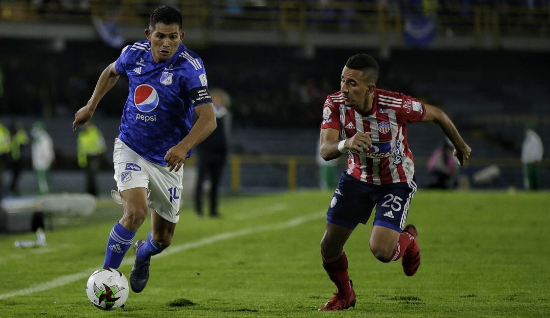 Duelo liguero entre Millonarios y Junior de Barranquilla.