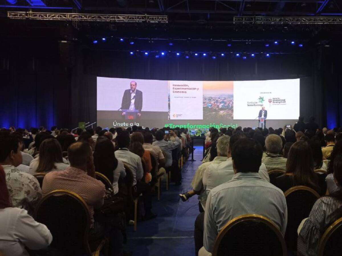 Con el nobel Kremmer en Barranquilla, lanzan convenio para la educación
