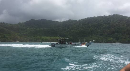 Lancha de la infantería de marina haciendo control contra el tráfico de indocumentados