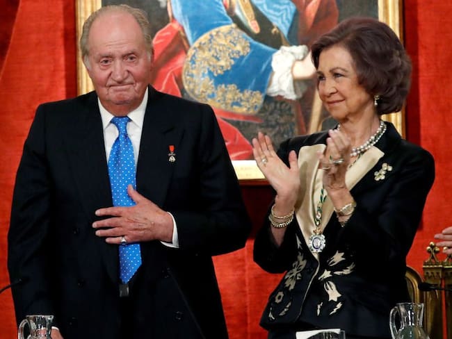 El exilio del rey Juan Carlos, ¿El inicio del fin de la monarquía española?