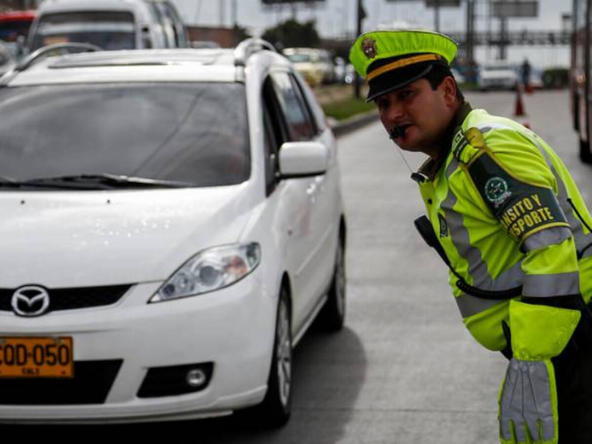 Distrito estudia la posibilidad de implementar el pico y placa todo el día en Bogotá