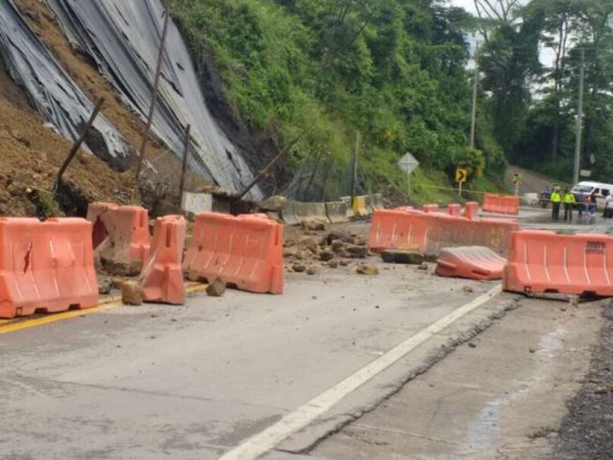 Habilitan paso a un carril en vía Mosquera - La Mesa