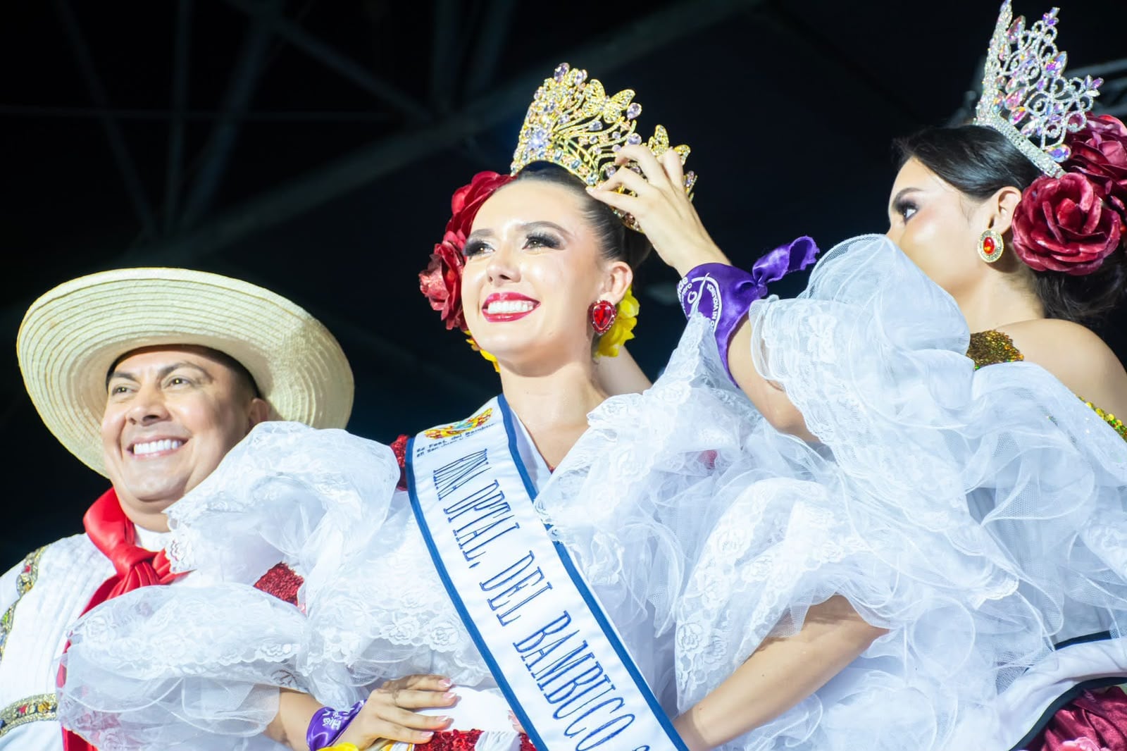 Reina de Neiva, reina departamental y princesa nacional del Festival del Bambuco. Foto Relacionada 