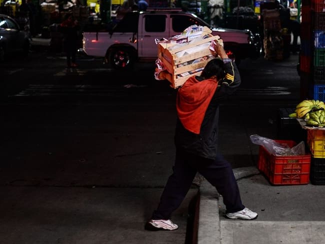 Sergio Zuluaga señaló que muchas de las pequeñas empresas acuden a préstamos al no recibir oportunamente sus pagos . Foto: Colprensa