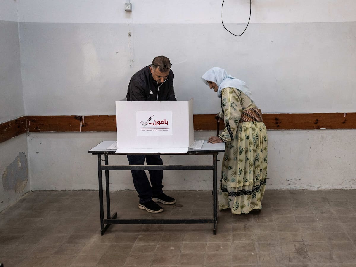 Palestinos votaron en las primeras elecciones desde la guerra en Gaza