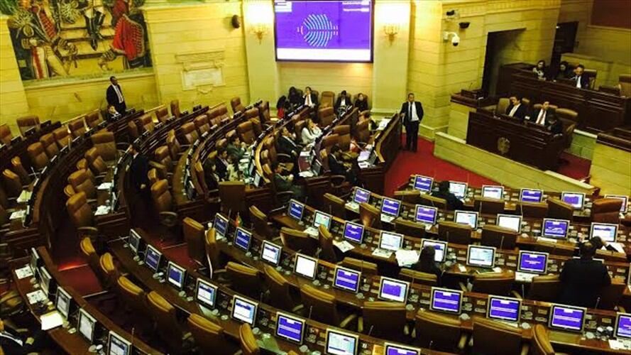 Polémica por hundimiento de proyecto que castiga el ausentismo en el Congreso. Foto: Colprensa