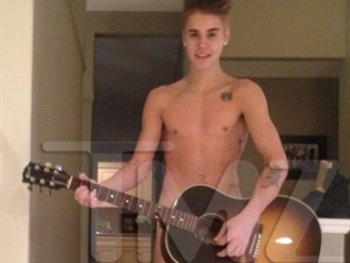Justin Bieber le habría dado serenata a su abuela estando desnudo
