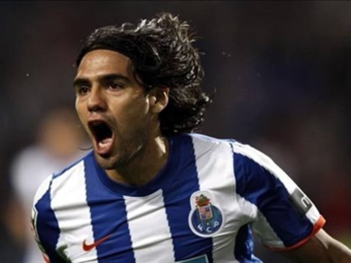 Falcao marcó dos goles en triunfo 5-1 ante Uniao Leiria en liga portuguesa