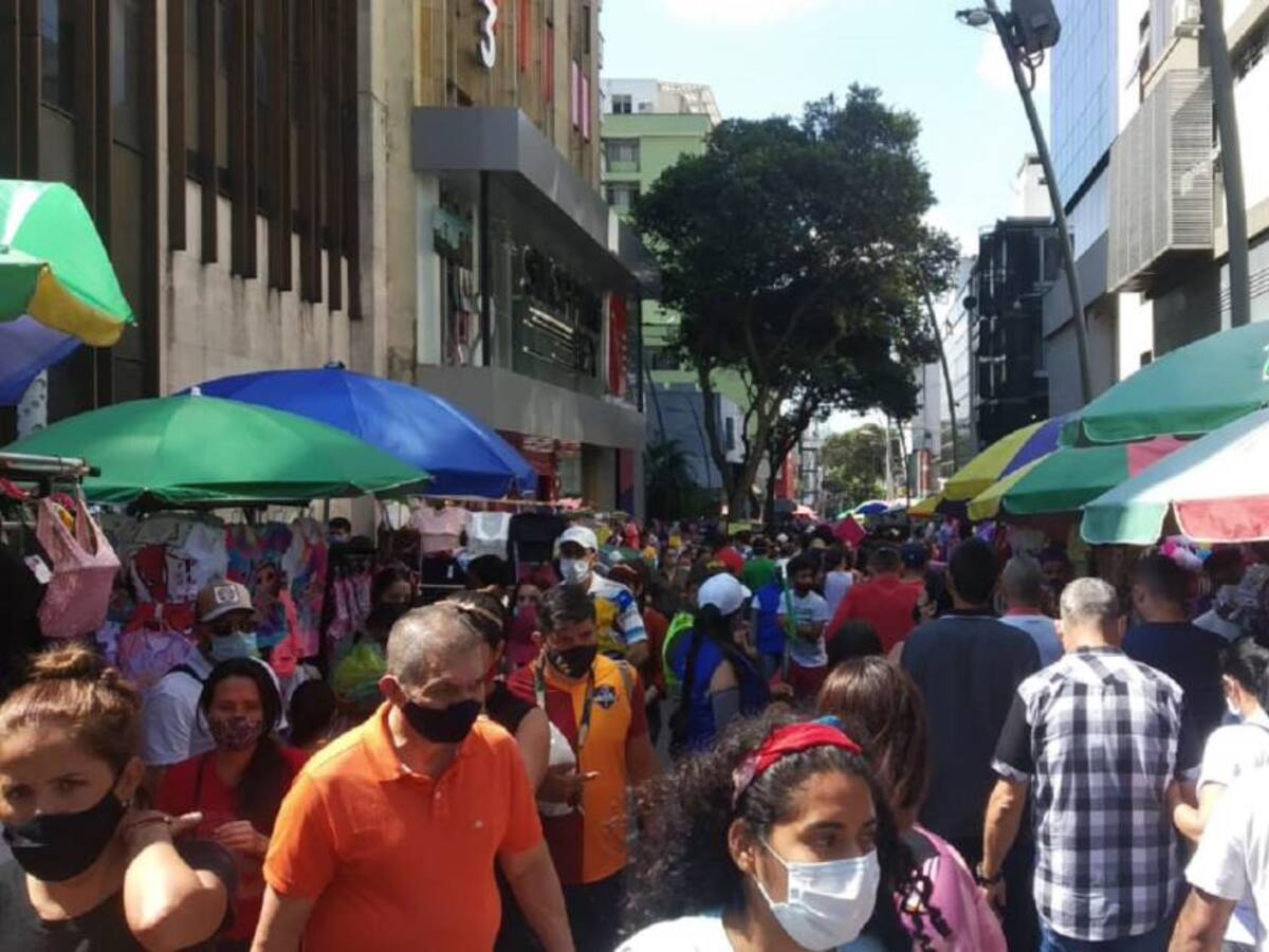 Pico y cédula para centros comerciales, supermercados, bancos e iglesias