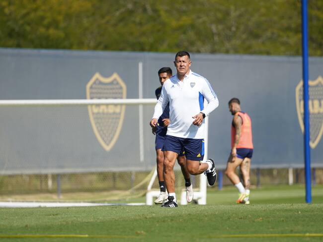 Jorge Almirón en su primer entrenamiento con Boca Juniors / @BocaJrsOficial