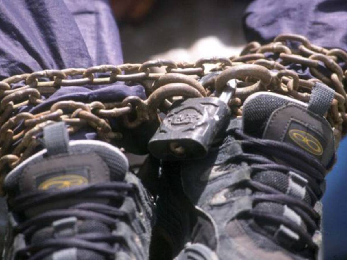 Familiares de secuestrados por 'Guacho' culpan a Ecuador y Colombia