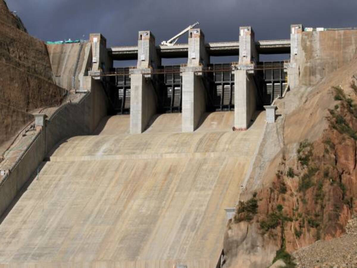 Gobierno celebra decisión judicial para reabrir El Quimbo