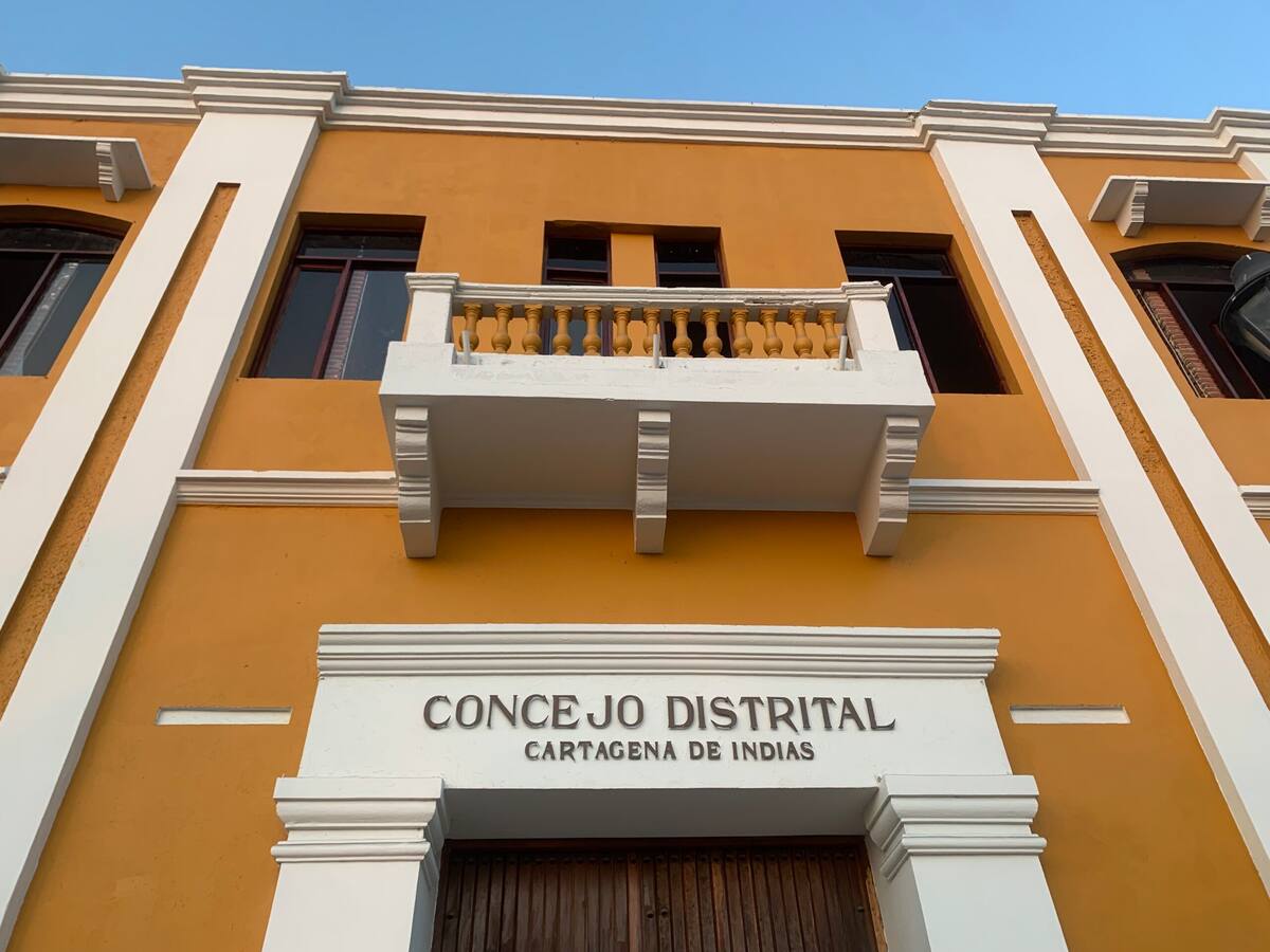 Concejo de Cartagena debate sobre Aguas de Cartagena y motociclistas