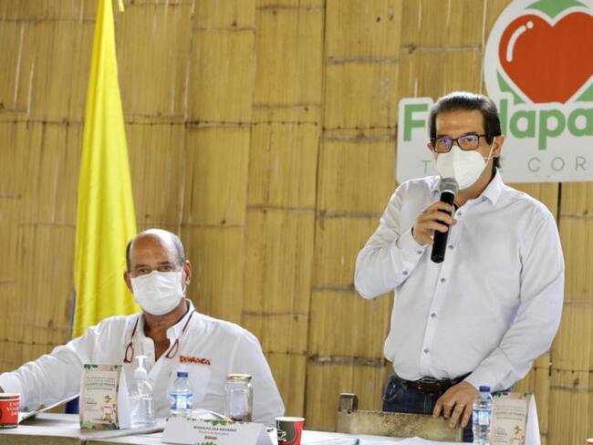 5000 millones de pesos para proyectos anunció ministro de agricultura