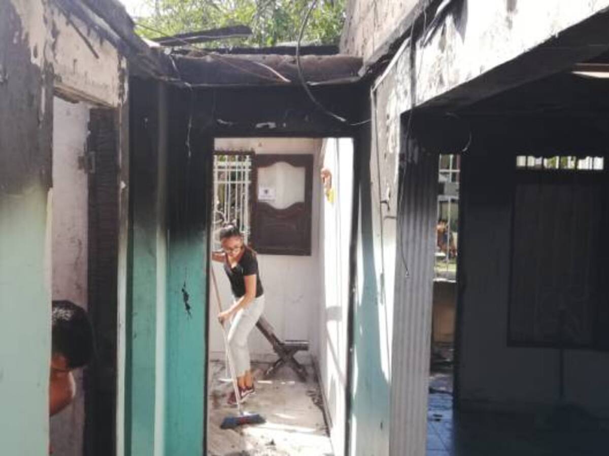 Vivienda se incendia en Galapa por presunta variación de voltaje