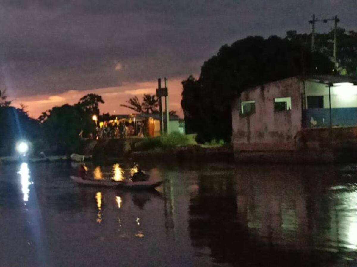 Habitantes de Mahates bloquearon el Canal del Dique para exigir inversión