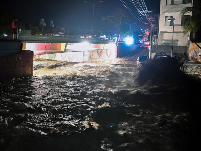 Inundaciones en México por el paso del huracán Roslyn.