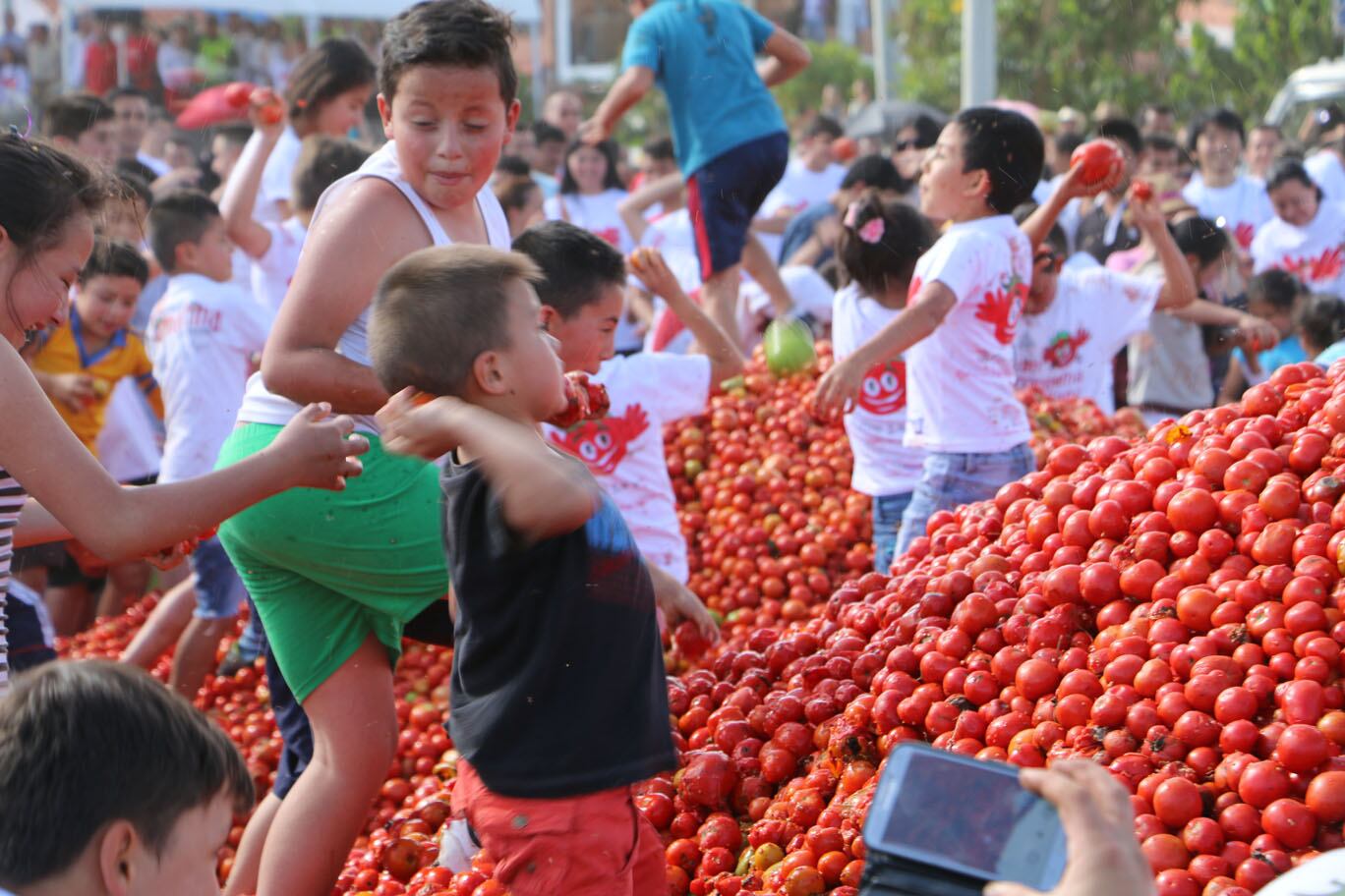 Los más pequeños también tendrán su espacio para disfrutar de la edición 16 de la Gran Tomatina Colombiana en Sutamarchán, Boyacá / Foto: Suministrada.