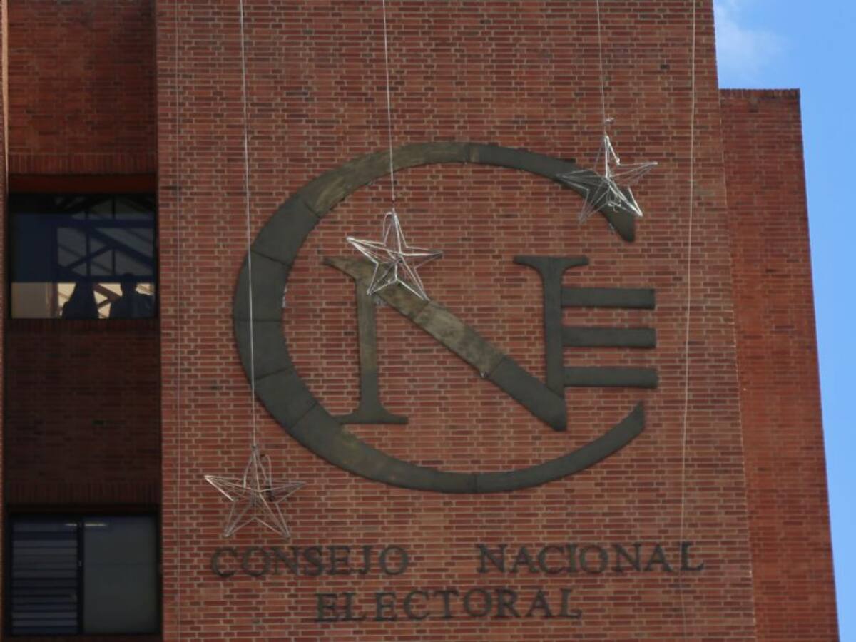 Consultas para escoger candidatos a la presidencia serán en marzo de 2022