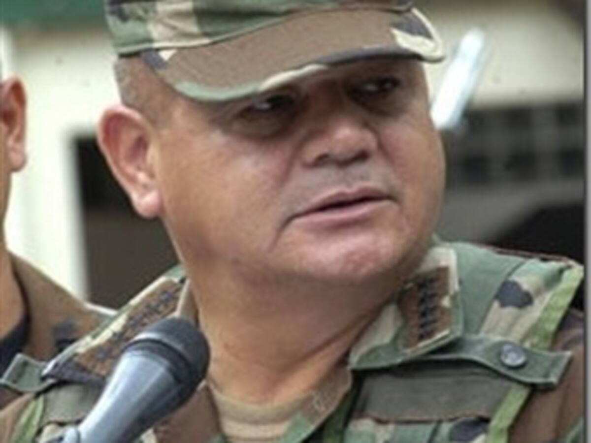 Las Fuerzas Armadas de Honduras recomiendan el diálogo a sus superiores