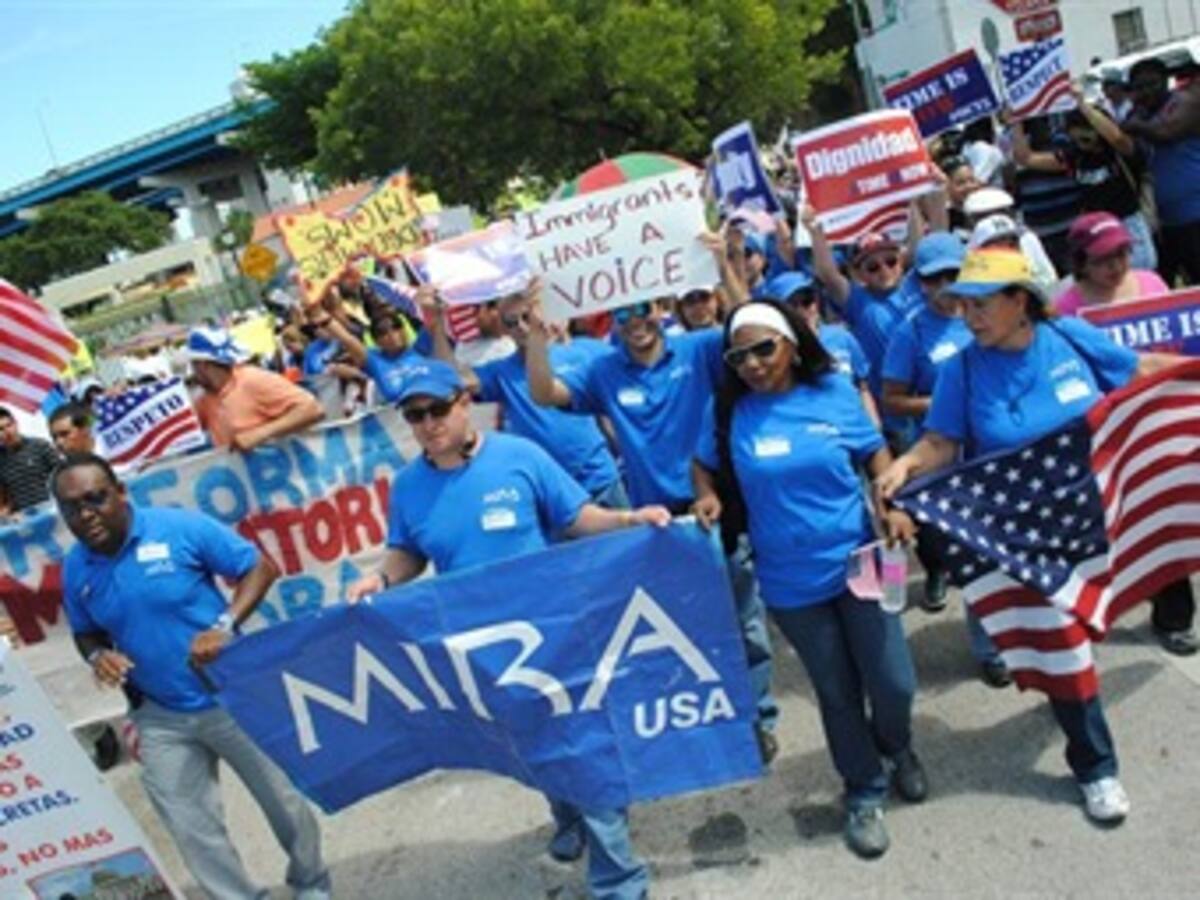 Miles de personas exigen pronta aprobación de la reforma migratoria en EE.UU.