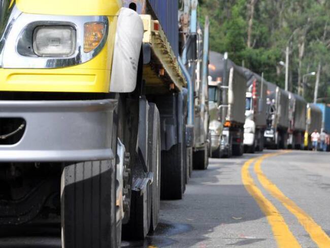 Por restricción a vehículos de carga subirían precios de alimentos