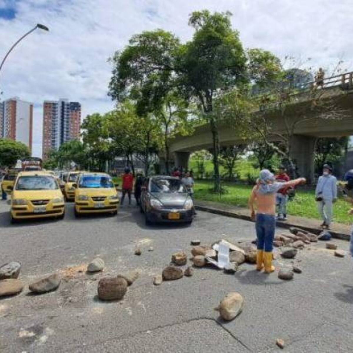 Evacuaron la alcaldía ante amenazas de manifestantes
