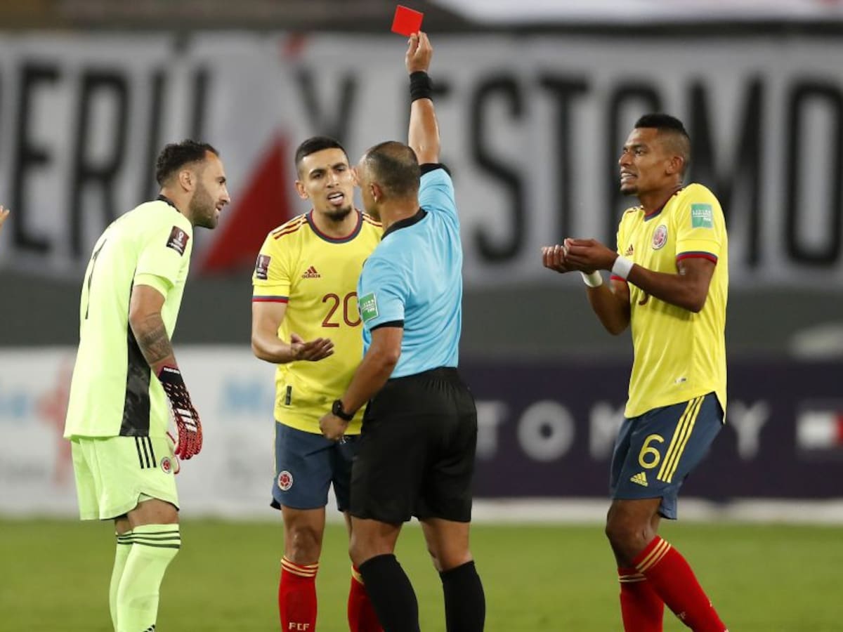 Así fue el diálogo de Sampaio con el VAR que terminó en expulsión de Muñóz