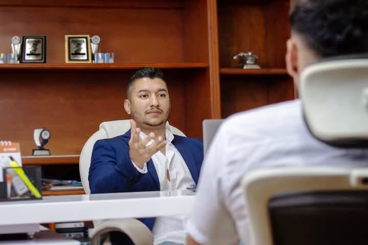 Mirsha Marquez, el Colombiano Detrás de las Estrategias que Protegen Tu Nombre en Internet
