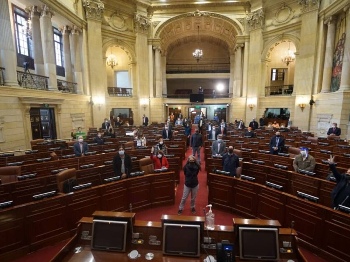 Duque ante el Congreso: la lucha entre dar o no mermelada