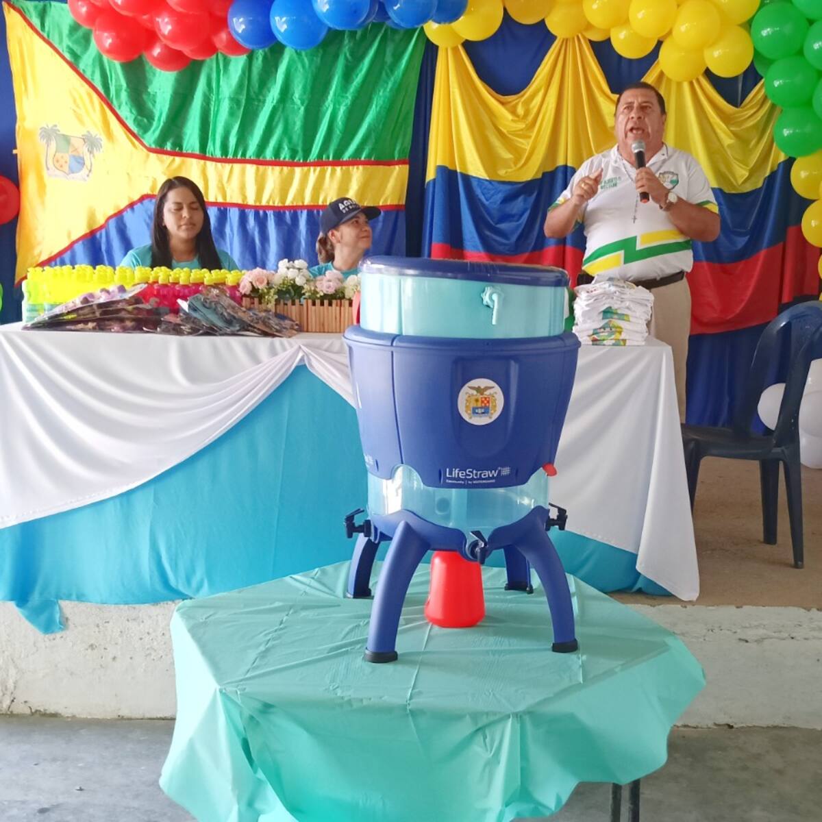 10 Escuelas de Bolívar ya cuentan con filtros para purificar agua
