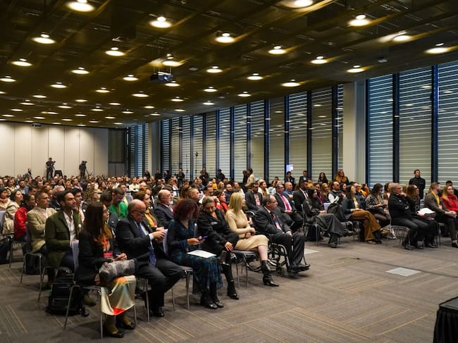 Más de 400 personas participaron en la cuarta edición de "El Poder de la Diversidad", un encuentro que reunió a representantes del sector público, privado, la academia y organizaciones sociales. | Foto: Caracol Radio.