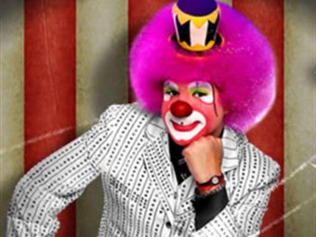 Un payaso está en problemas por hacer chistes sobre niños que murieron en incendio
