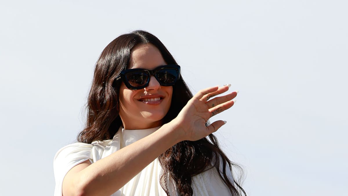 Rosalía estrena el nuevo video de su canción “Sauvignon Blanc”, tercer sencillo de su álbum ‘Lux’