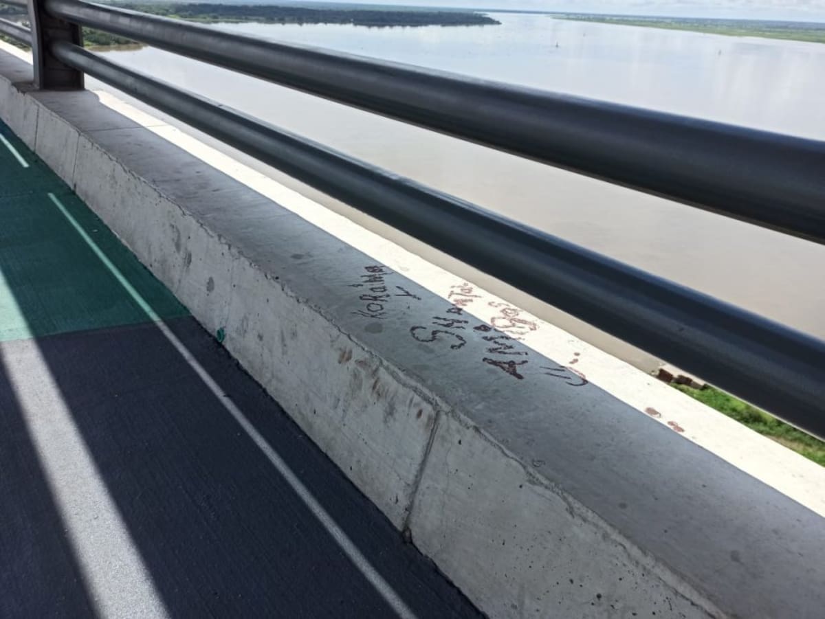 El puente tiene cerca de 8 meses de haber sido inaugurado con una inversión de 750 mil millones de pesos