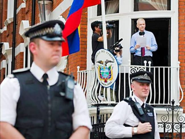 Assange se entregará a la Policía Británica, si la ONU falla en su contra.