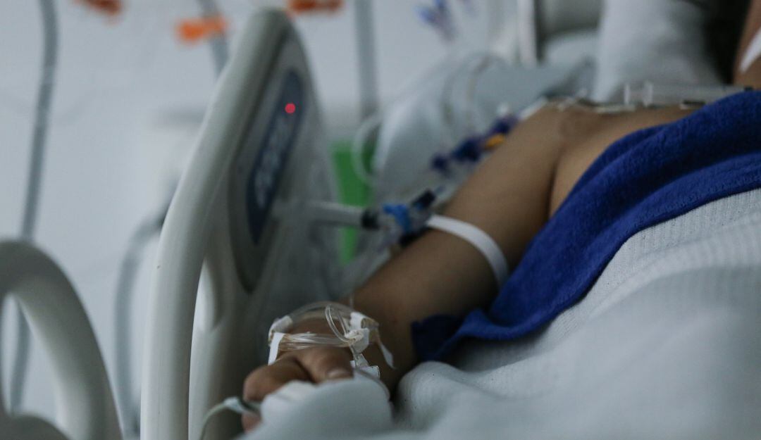 Según la autoridad sanitaria dijo que a los posibles contactos se les realizaron pruebas para descartar un posible contagio de esta variante.