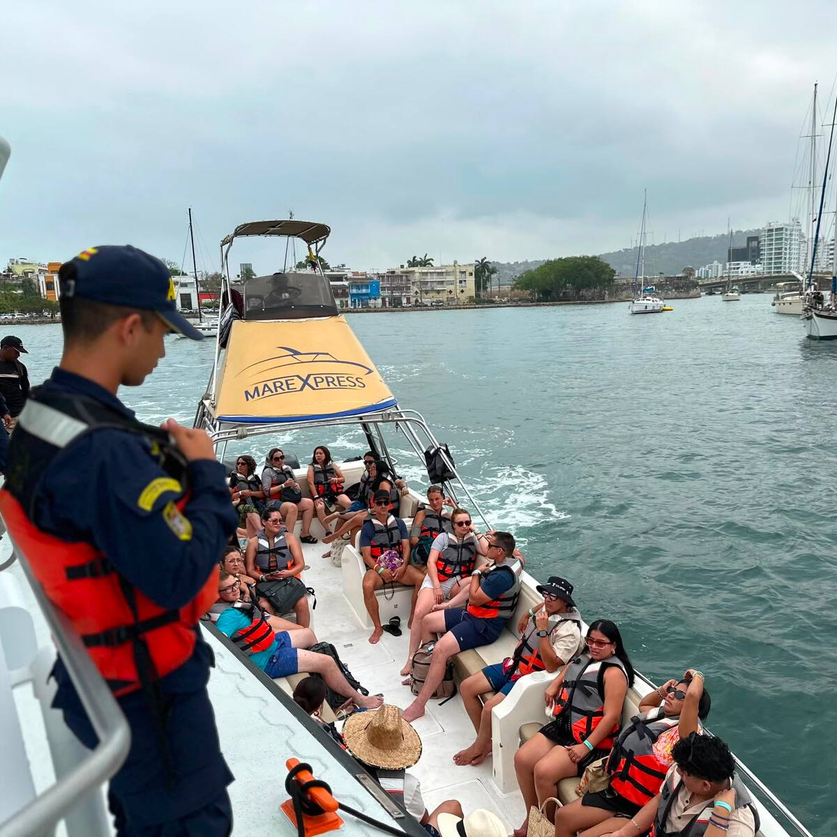 Dimar lidera campaña “Colombia Navega Segura” en Cartagena