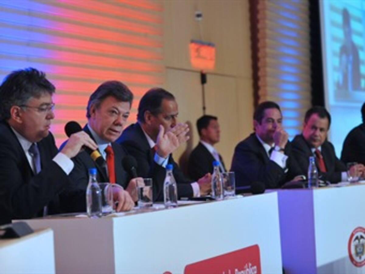 Bajarán tasas de créditos hipotecarios por acuerdo entre Gobierno y banqueros