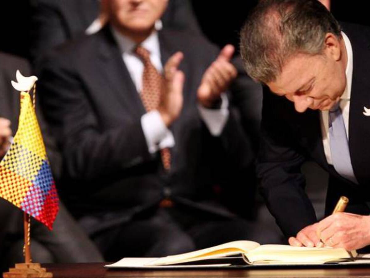 En fotos la firma del nuevo acuerdo de paz