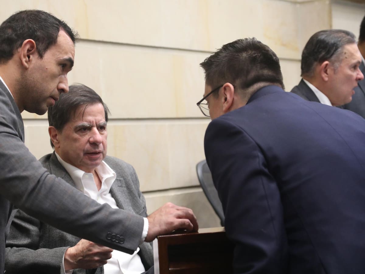 Gobierno evalúa convocar a extras en febrero para agilizar discusión de reformas sociales